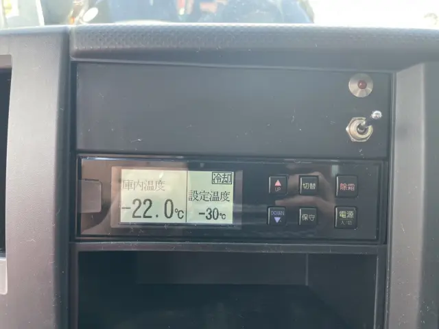 いすゞ エルフ TPG-NHR85AN(2WD)の写真29