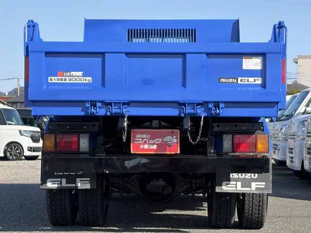 いすゞ エルフ 2RG-NKR88AD(4WD)の写真5