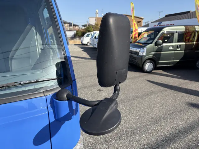 いすゞ エルフ 2RG-NKR88AD(4WD)の写真9