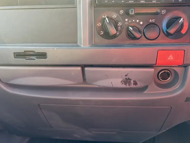 いすゞ エルフ 2RG-NKR88AD(4WD)の写真23