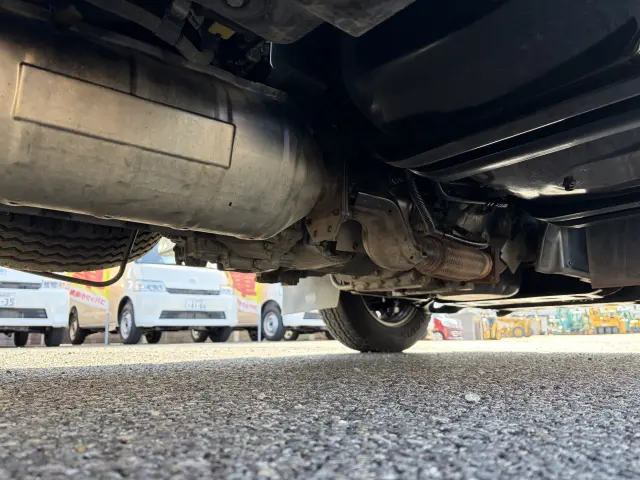 いすゞ エルフ 2RG-NKR88AD(4WD)の写真34