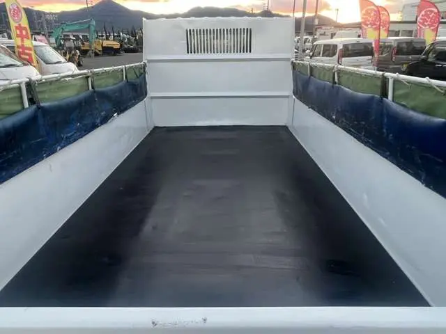 いすゞ エルフ TPG-NKR85AD(2WD)の写真12