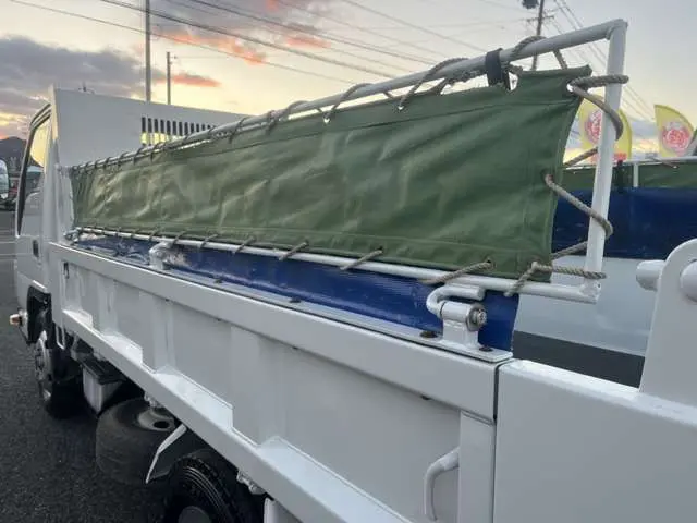いすゞ エルフ TPG-NKR85AD(2WD)の写真15