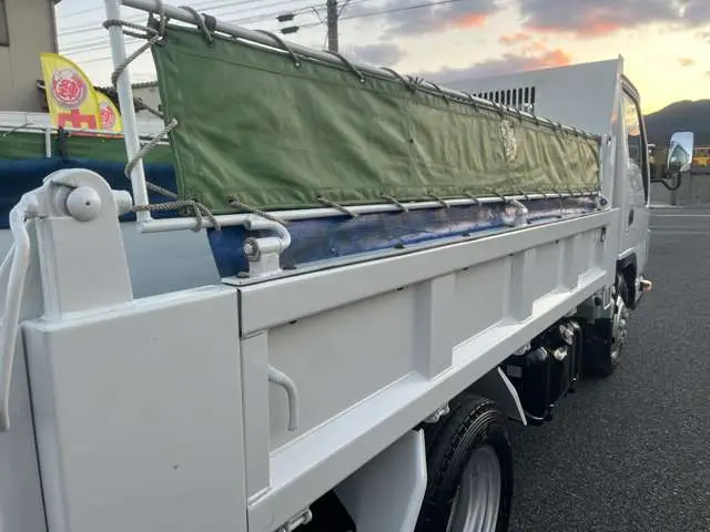 いすゞ エルフ TPG-NKR85AD(2WD)の写真16