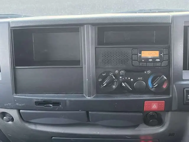 いすゞ エルフ TPG-NKR85AD(2WD)の写真26