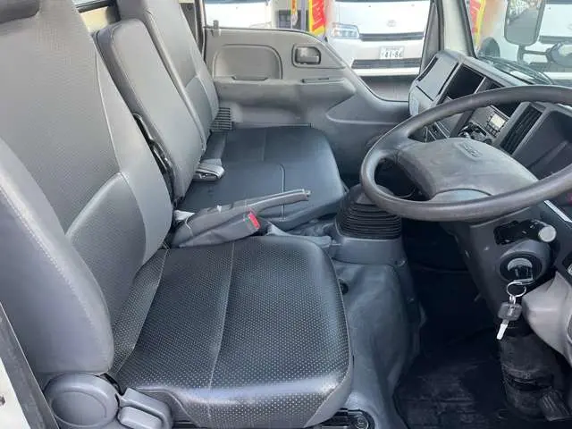 いすゞ エルフ TPG-NKR85AD(2WD)の写真36