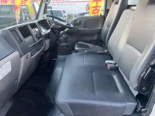 いすゞ エルフ TPG-NKR85AD(2WD)の写真38