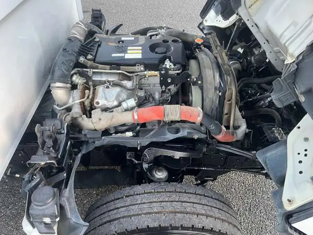 いすゞ エルフ TPG-NKR85AD(2WD)の写真42