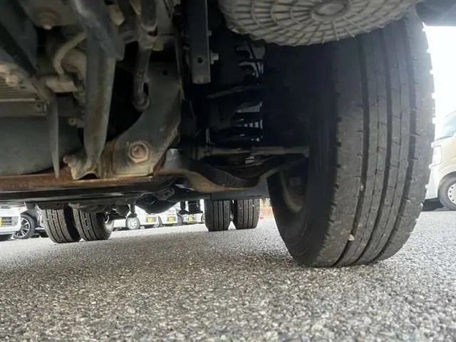 いすゞ エルフ TPG-NKR85AD(2WD)の写真49