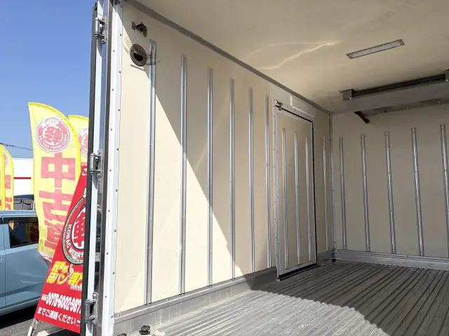 いすゞ エルフ TRG-NLS85AN(4WD)の写真12