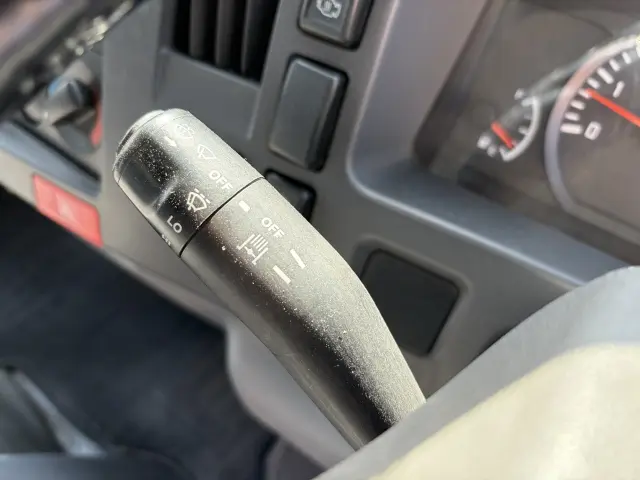 いすゞ エルフ TRG-NLS85AN(4WD)の写真16