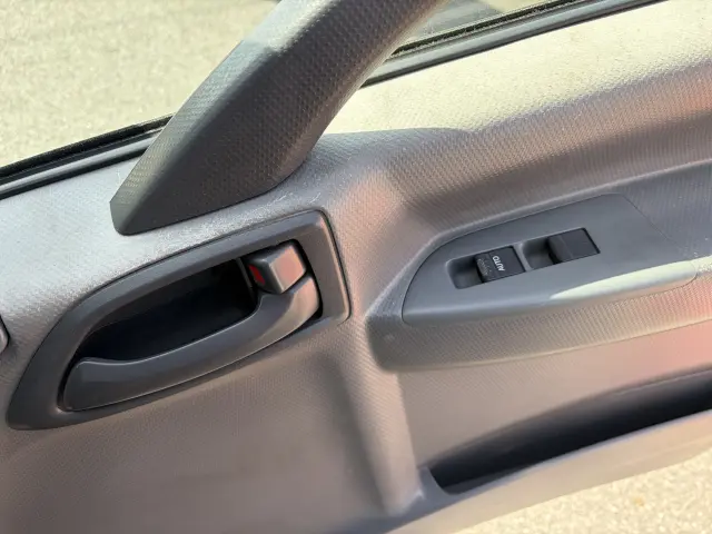 いすゞ エルフ TRG-NLS85AN(4WD)の写真28