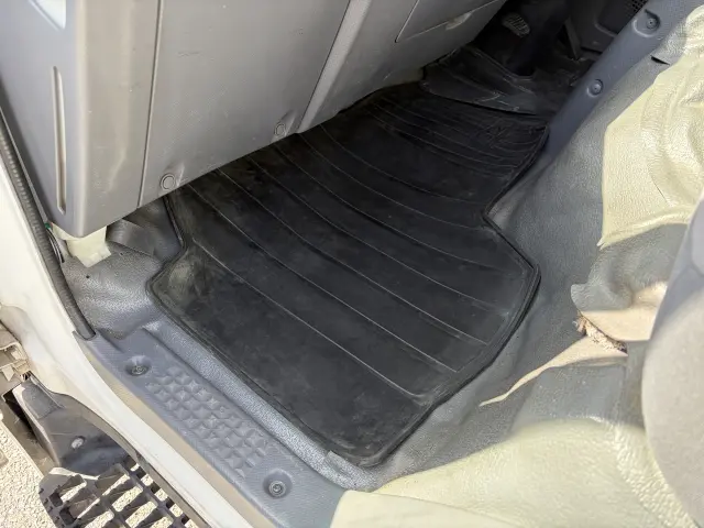 いすゞ エルフ TRG-NLS85AN(4WD)の写真30