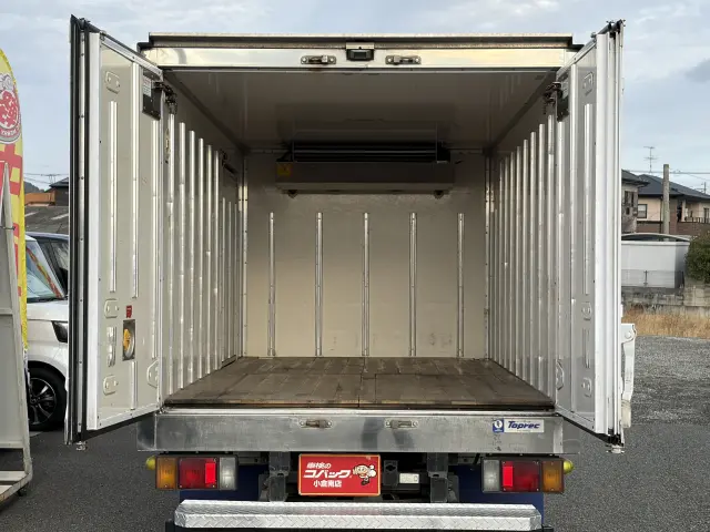 いすゞ エルフ TPG-NHR85AN(2WD)の写真9