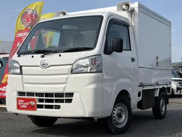 ダイハツ ハイゼットトラック EBD-S500P(2WD)の写真2