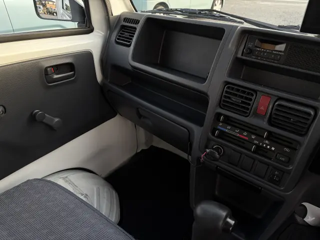 日産 クリッパートラック EBD-DR16T(2WD)の写真26