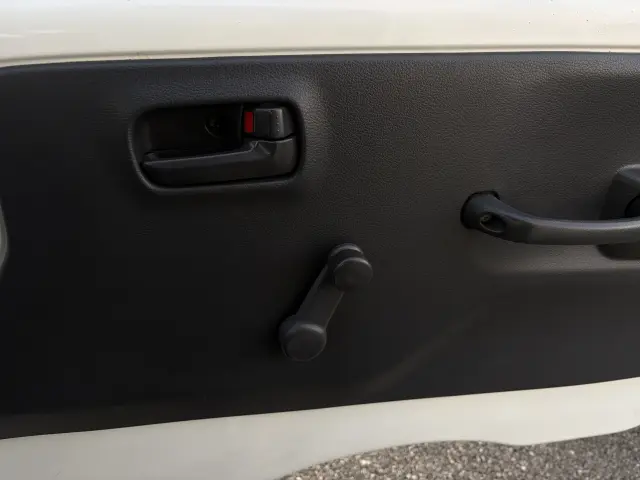 日産 クリッパートラック EBD-DR16T(2WD)の写真27