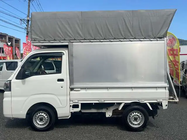 ダイハツ ハイゼットトラック EBD-S500P(2WD)の写真5