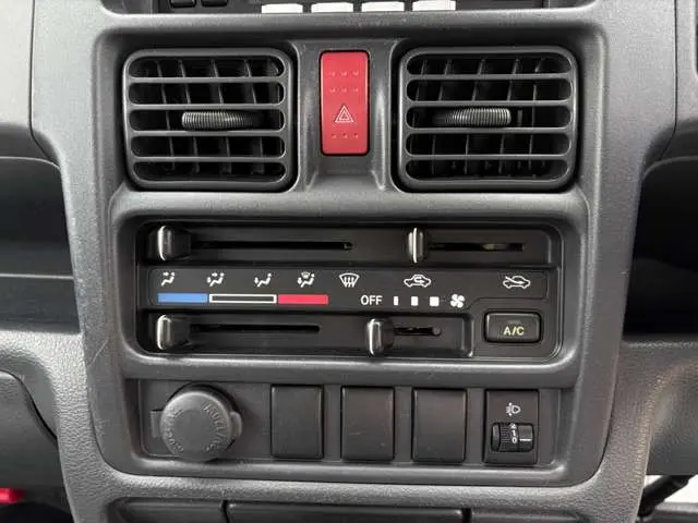 日産 クリッパートラック EBD-DR16T(2WD)の写真38