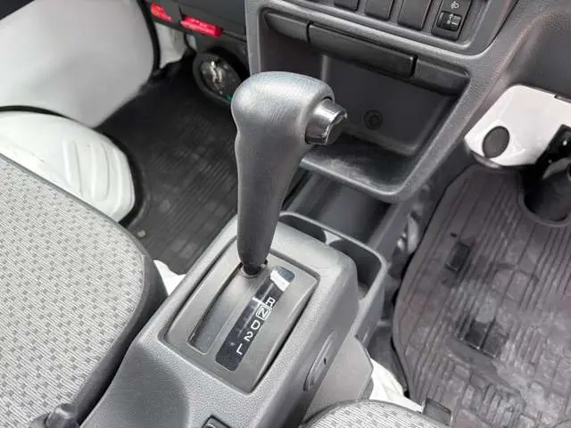 日産 クリッパートラック EBD-DR16T(2WD)の写真40