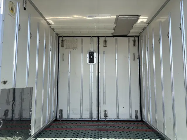 日産 アトラス TRG-FEA2W(2WD)の写真12