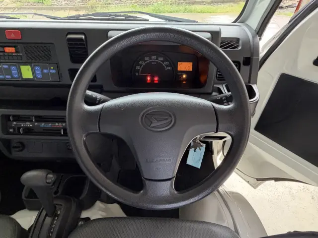 ダイハツ ハイゼットトラック EBD-S500P(2WD)の写真26