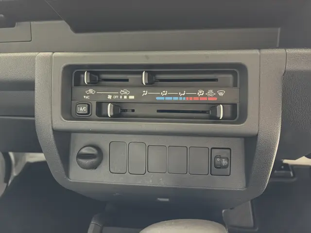 ダイハツ ハイゼットトラック EBD-S500P(2WD)の写真32