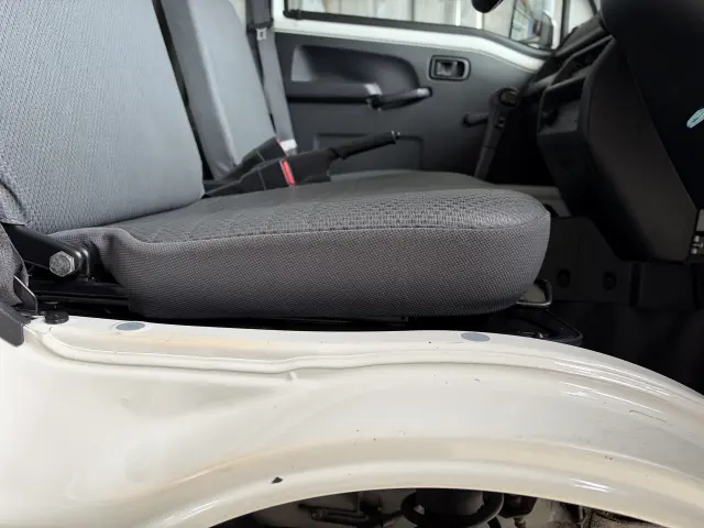 ダイハツ ハイゼットトラック EBD-S500P(2WD)の写真38