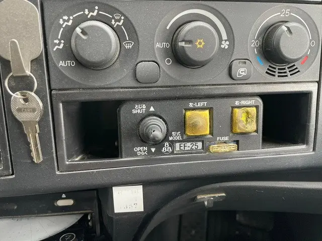 三菱 スーパーグレート QKG-FV50VX(6x4)の写真29