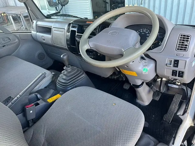 日野 デュトロ PB-XZU421M(2WD)の写真26