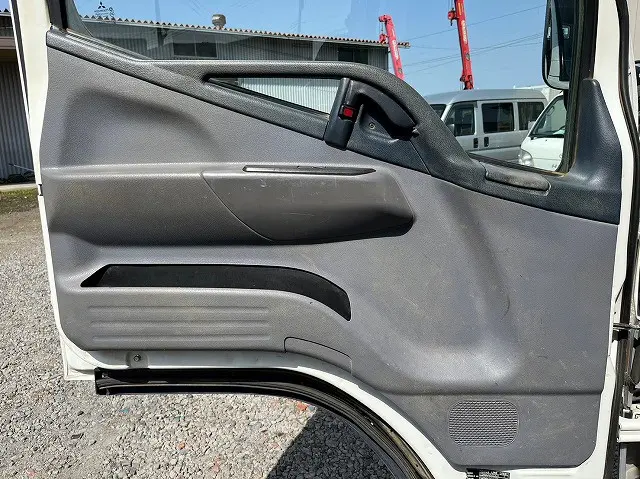 三菱 キャンター TKG-FBA60(2WD)の写真24