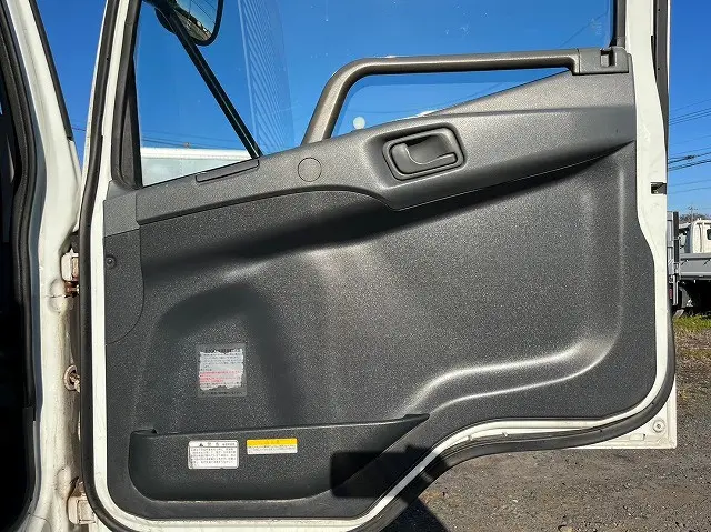 三菱 ファイター PA-FK71F(2WD)の写真21