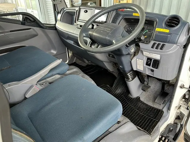 三菱 キャンター TKG-FBA20(2WD)の写真17