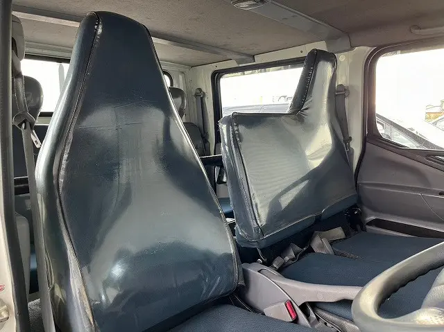 三菱 キャンター TKG-FBA20(2WD)の写真18