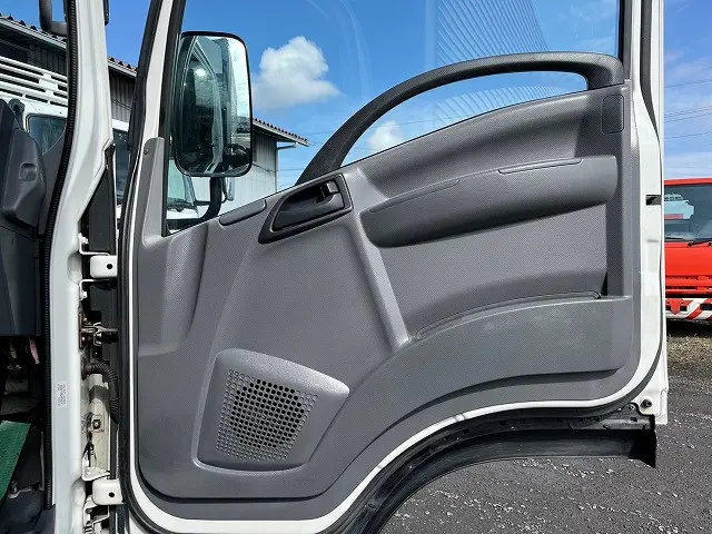 いすゞ エルフ TKG-NPR85AN(2WD)の写真17