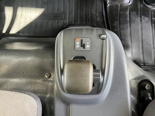 いすゞ エルフ TKG-NPR85AN(2WD)の写真24