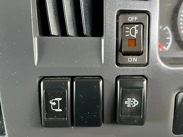 いすゞ エルフ TKG-NPR85AN(2WD)の写真29