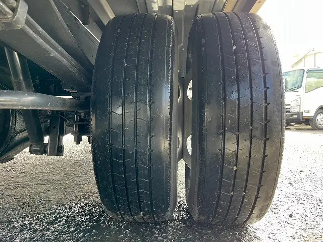 いすゞ エルフ TKG-NPR85AN(2WD)の写真45