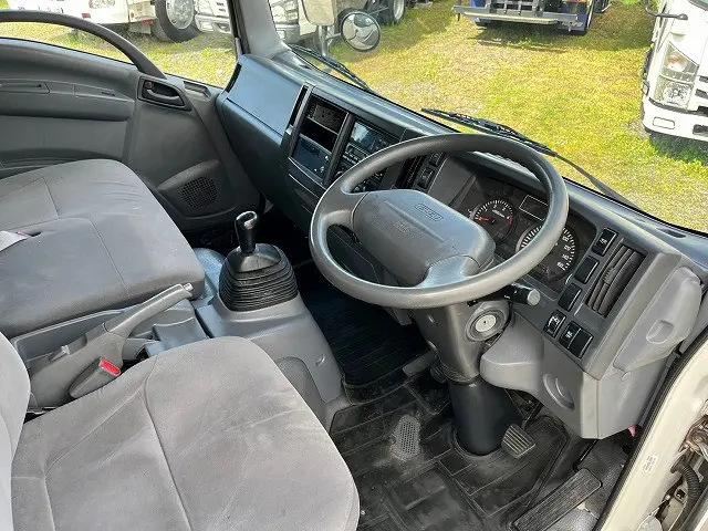 いすゞ エルフ TKG-NPR85AN(2WD)の写真20