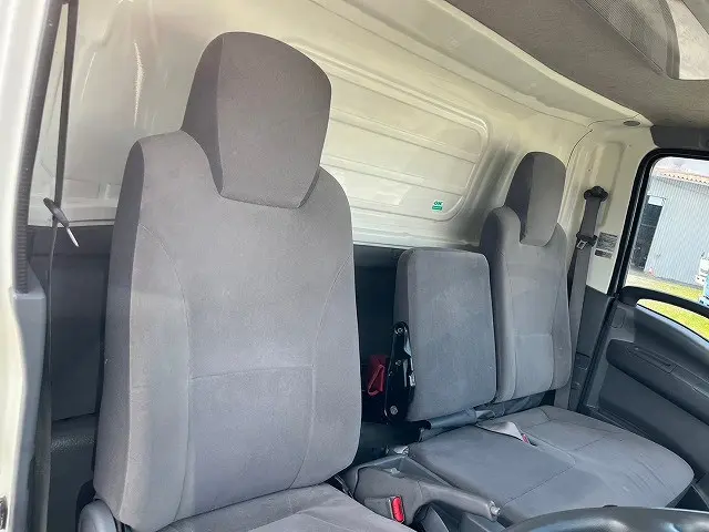 いすゞ エルフ TKG-NPR85AN(2WD)の写真21