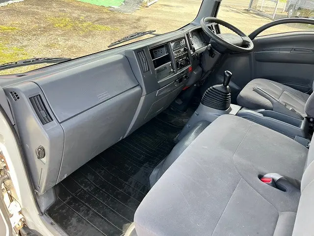いすゞ エルフ TKG-NPR85AN(2WD)の写真22