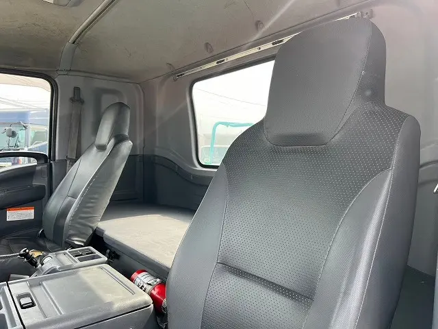 いすゞ フォワード QDG-FVZ34U2(未入力/関係無)の写真29