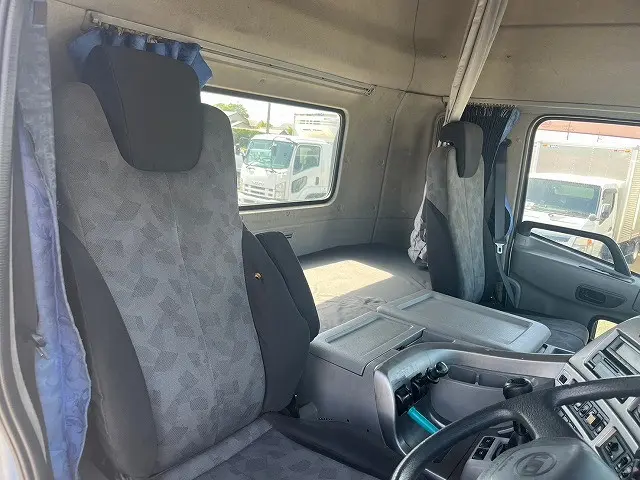 UD クオン LKG-GK5XAB(未入力/関係無)の写真12