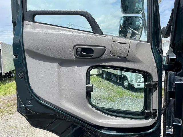 ＵＤ クオン LKG-GK5XAB(未入力/関係無)の写真16