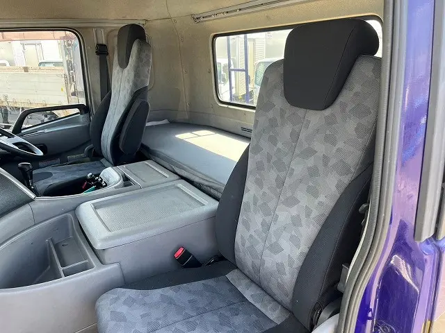 ＵＤ クオン QKG-GK5XAB(未入力/関係無)の写真21