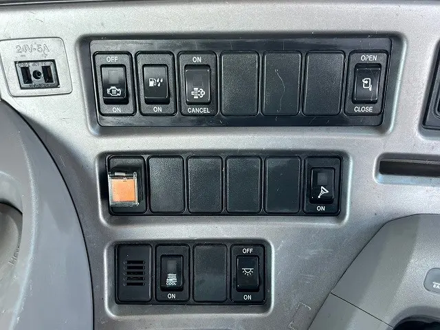 ＵＤ クオン QKG-GK5XAB(未入力/関係無)の写真25