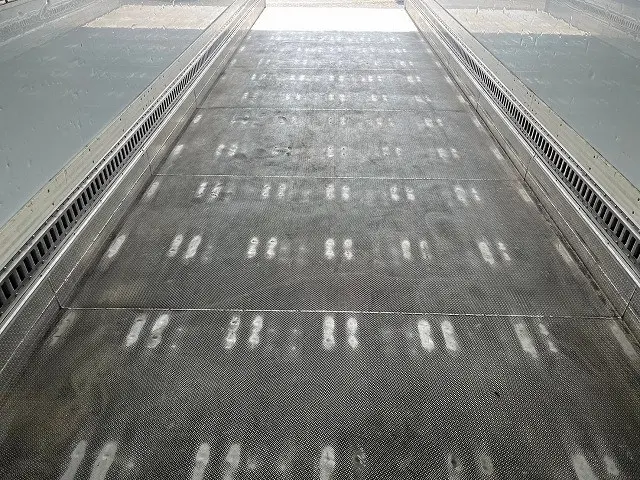 ★9520×2360ボディ！★いすゞ6UZ1★380馬力！H27-ギガ・冷蔵冷凍車★|いすゞ ギガ QKG-CYJ77A(8x4)の写真12