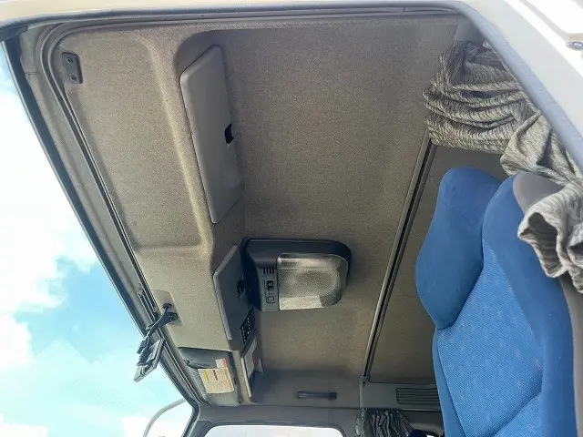 いすゞ ギガ QKG-CYJ77A(8x4)の写真25