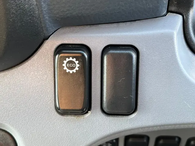 三菱 キャンター TPG-FBA00(2WD)の写真29