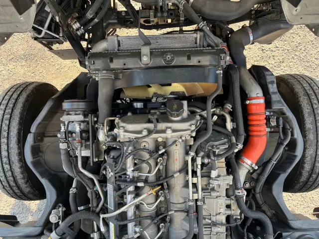 三菱 キャンター TPG-FBA00(2WD)の写真35